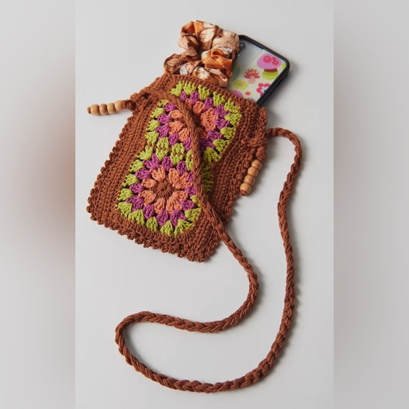 Urban Outfitters Granny Crochet Shoulder Bag NEW - Picture 2 of 9